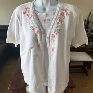 Vintage Northern Reflections White Blouse with Pink Floral Embroidery